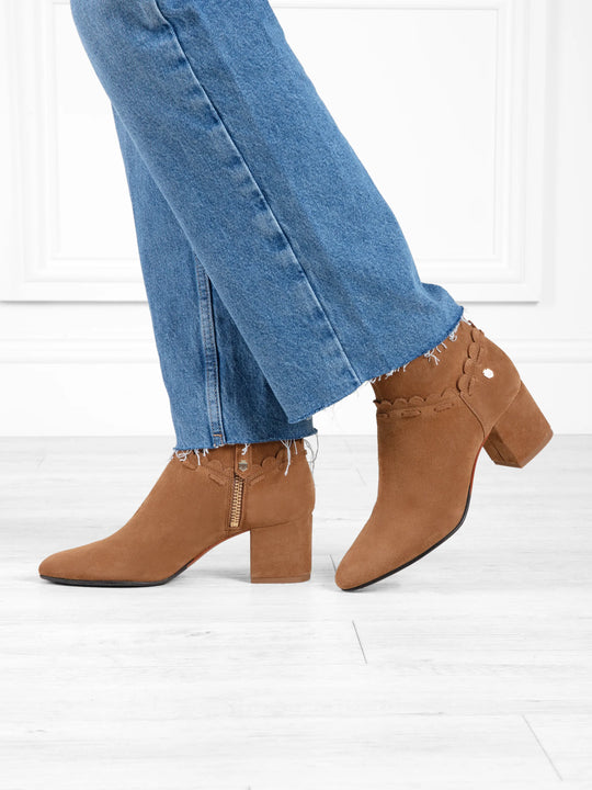 The Bakewell - Women's Ankle Boots - Tan Suede