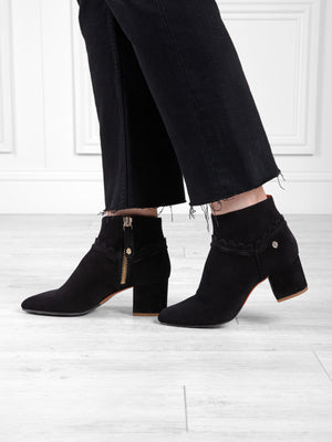 Women s Ankle Boots in Suede Leather Fairfax Favor