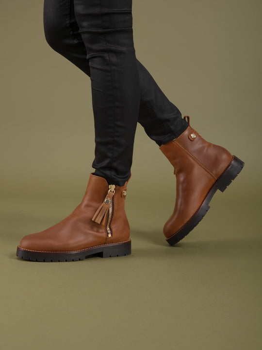 The Oakham - Women's Waterproof Ankle Boots - Oak Leather