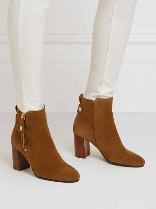 The Oakham - Women's Ankle Boots - Tan Suede